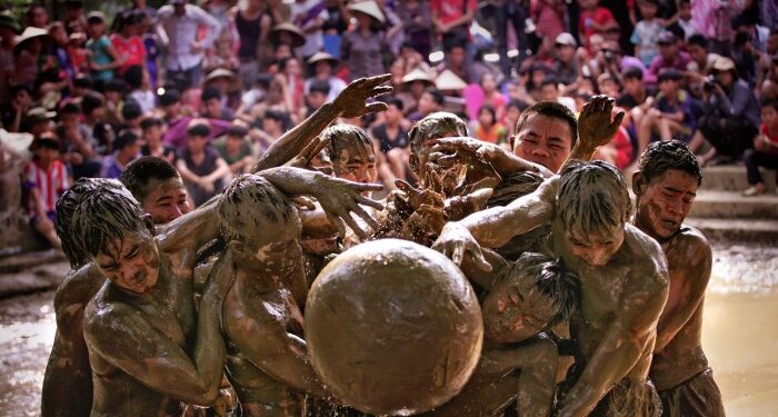 20 Fascinating Cultural Traditions Around the World